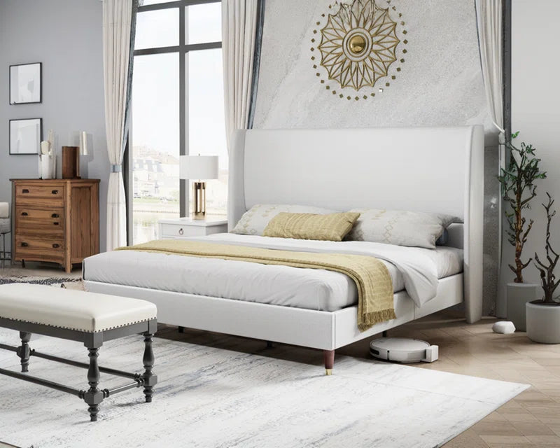 Belo Upholstered Platform Bed