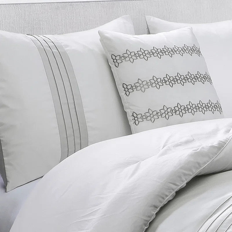 7-Piece White Modern Brushed Microfiber Comforter Set - Soft, Luxurious, and Breathable Bedding for a Restful Night&