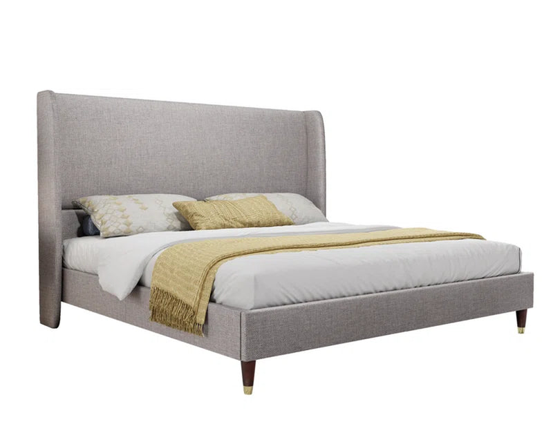 Belo Upholstered Platform Bed