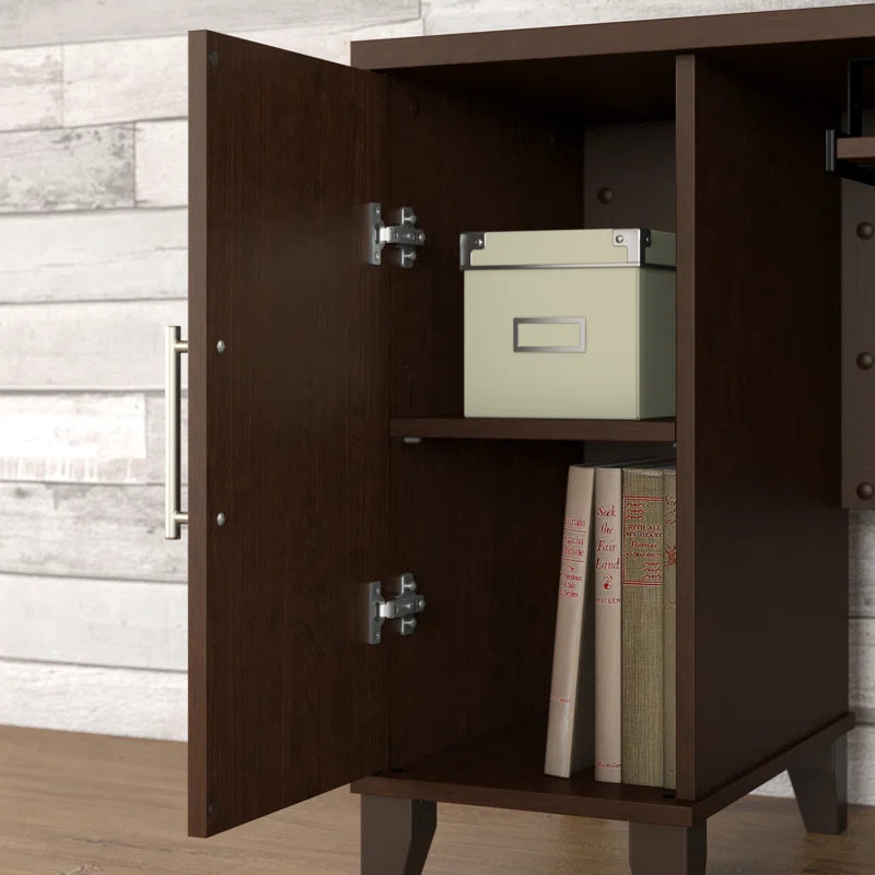 Magomed Chase L-Shape Executive Desk