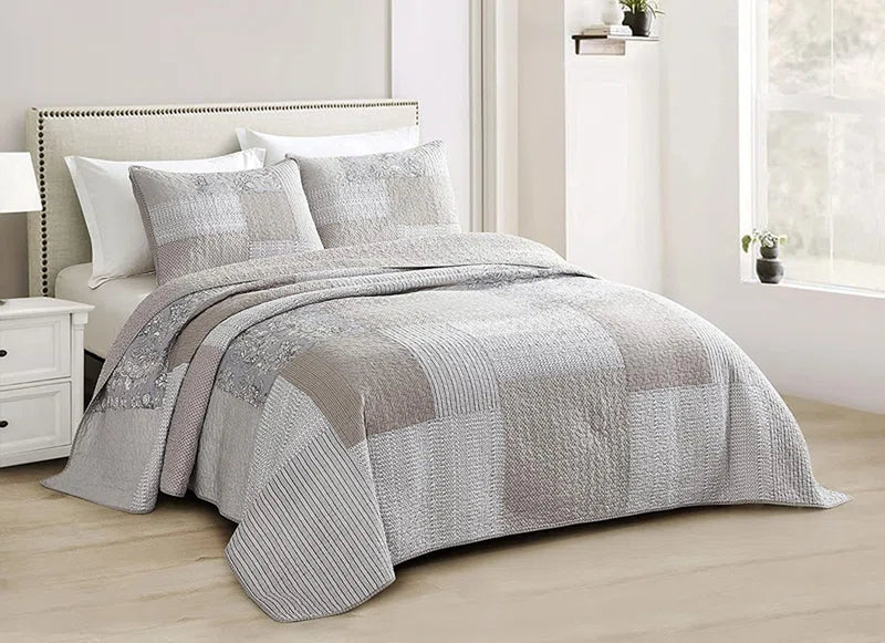 Quinn Cotton Patchwork Reversible Quilt Set