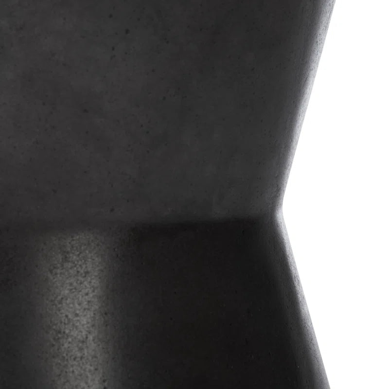 Zenni round Concrete Outdoor Side Table