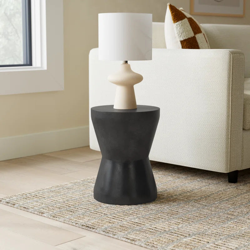 Zenni round Concrete Outdoor Side Table