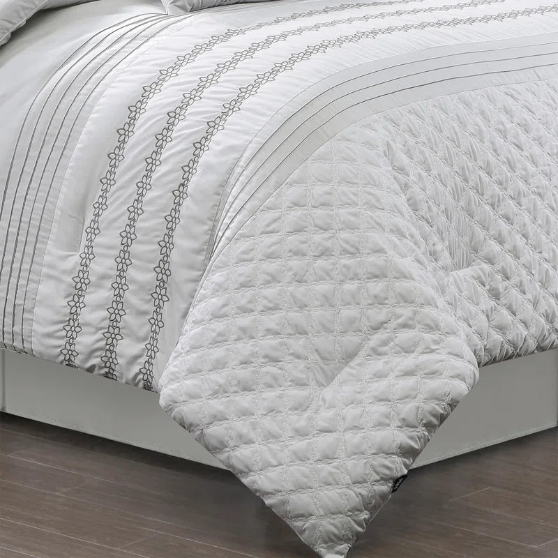 7-Piece White Modern Brushed Microfiber Comforter Set - Soft, Luxurious, and Breathable Bedding for a Restful Night&