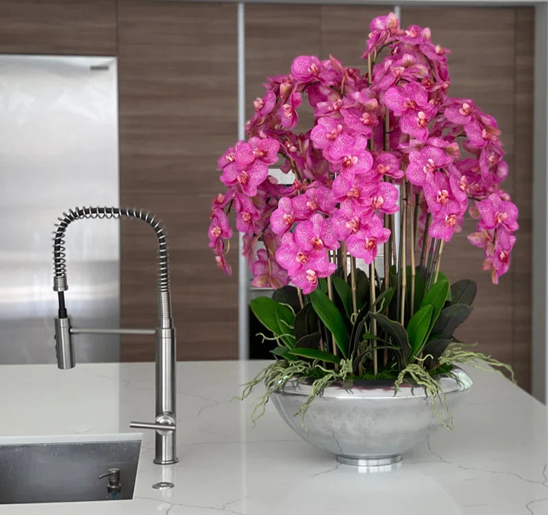 Arrangement in Planter